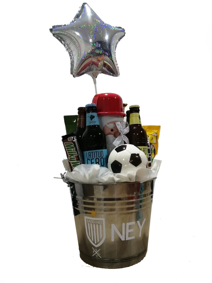 BALDE FUTBOLERO PERSONALIZADO CON CERVEZAS Y CHOCOLATES