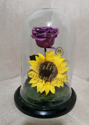 URNA DE CRISTAL XL CON UNA ELEGANTE COMBINACIÓN DE ROSA Y GIRASOL PRESERVADOS